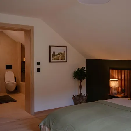 Hinterwald - Auszeit Im Gruenen *