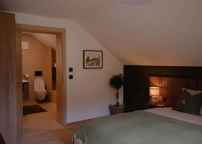 Hinterwald - Auszeit Im Gruenen *