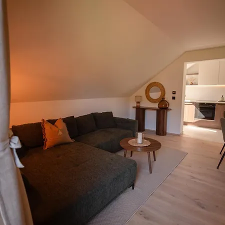 Hinterwald - Auszeit Im Gruenen *