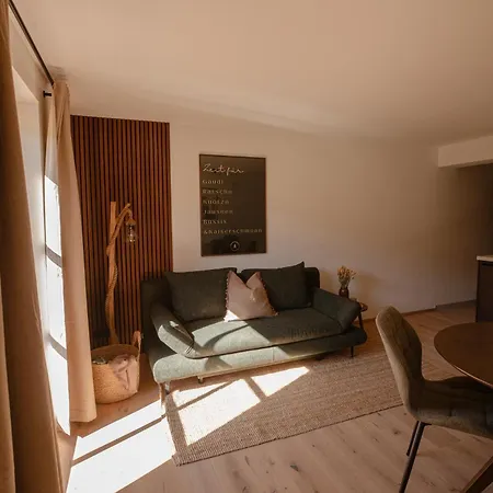 Hinterwald - Auszeit Im Gruenen *